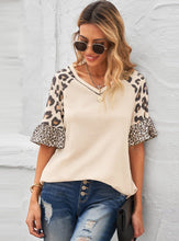 Load image into Gallery viewer, Leopard Print Stitching Five-point Sleeve Top Bottoming Shirt Small V-neck Pullover

