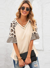 Load image into Gallery viewer, Leopard Print Stitching Five-point Sleeve Top Bottoming Shirt Small V-neck Pullover
