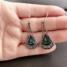 Load image into Gallery viewer, Picasso Color Glass Earrings Creative Birch Leaf Separation Earrings
