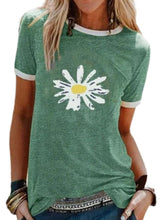 Load image into Gallery viewer, Cotton Floral Round Neck Regular Sleeve Daisy Pattern Fashion Straight Standard T Shirt
