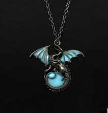 Load image into Gallery viewer, Glowing Dragon Pendant Necklace
