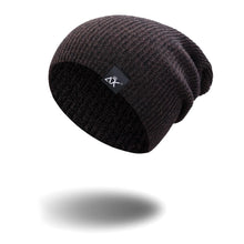 Load image into Gallery viewer, Woolen Beanie with Stripes in Autumn and Winter
