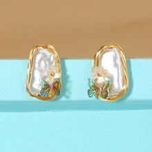 Load image into Gallery viewer, The New French Hand-wound Temperament Retro Exquisite Earrings
