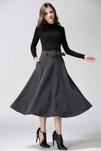 Charger l&#39;image dans la galerie, Fashion Temperament Women&#39;s Solid Color Woolen Skirt
