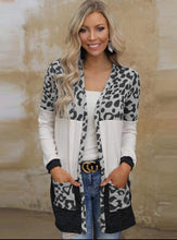 Load image into Gallery viewer, Casual Polyester Leopard V-neck Regular Sleeve Coat
