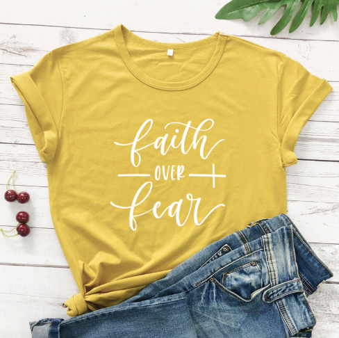 <transcy>Faith Over Fear Christian T-Shirt Religion Vêtements Pour Femmes Faith Shirt</transcy>