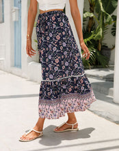 Load image into Gallery viewer, Lace-paneled Maxi Dress Rayon Positioned Floral Bohemian
