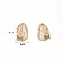 Load image into Gallery viewer, The New French Hand-wound Temperament Retro Exquisite Earrings
