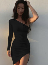 Charger l&#39;image dans la galerie, Sexy High-waist Pleated Slim-fit Split Dress

