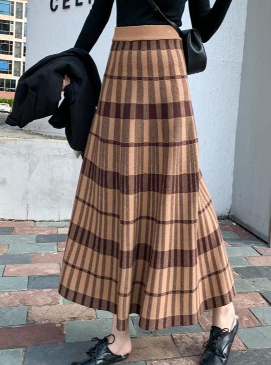 Vintage Polyester High Waist Micro-Elastic Long Plaid Skirt